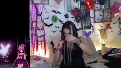 Snapshot of purplekattlyn chatting on March 9, 3:32 am purplekattlyn online show from March 9, 3:32 am