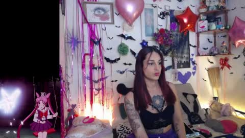 Snapshot of purplekattlyn chatting on March 22, 8:56 pm purplekattlyn online show from March 22, 8:56 pm