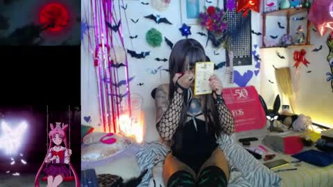 purplekattlyn online show from April 14, 6:19 am