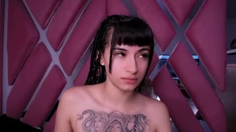 Alynn online show from April 14, 1:33 am