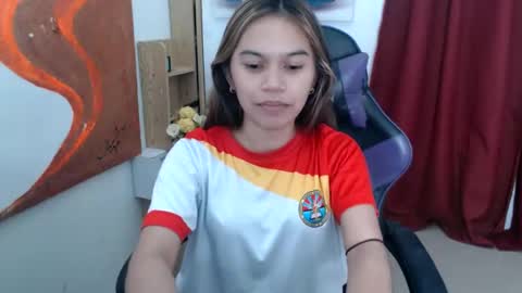 Snapshot of pussiswet_xx chatting on May 31, 6:20 pm jessy online show from May 31, 6:20 pm
