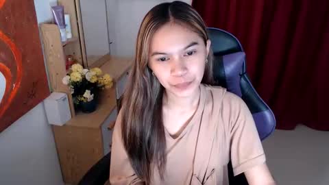Snapshot of pussiswet_xx chatting on June 7, 11:03 am jessy online show from June 7, 11:03 am