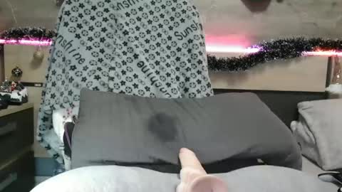 Snapshot of pussy_for_u chatting on December 2, 12:29 pm Lara online show from December 2, 12:29 pm