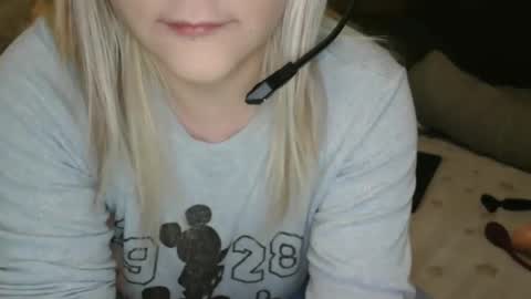 Snapshot of pussy_for_u chatting on January 22, 5:49 pm Lara online show from January 22, 5:49 pm