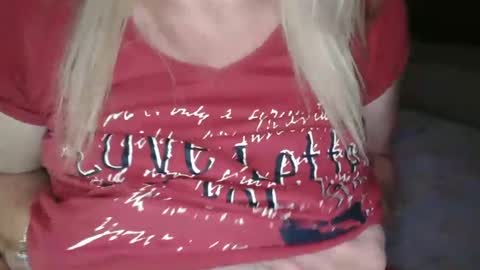 Snapshot of pussy_for_u chatting on March 6, 10:47 pm Lara online show from March 6, 10:47 pm