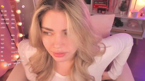 Snapshot of pussy_kattt chatting on January 9, 10:52 am kat follow online show from January 9, 10:52 am