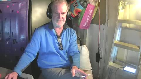 Snapshot of pussy_licker0127 chatting on February 28, 11:56 pm Mark online show from February 28, 11:56 pm