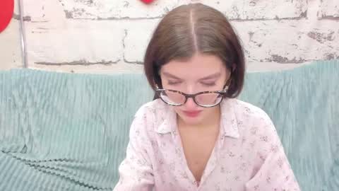 pussykatt_girl online show from February 4, 7:40 am