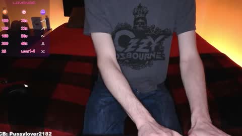 pussylover2182 online show from November 22, 4:44 am