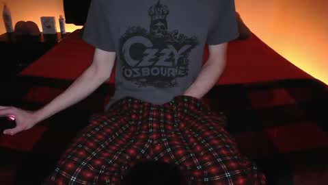 pussylover2182 online show from December 22, 4:20 am