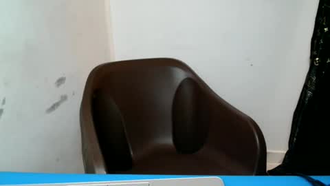 Snapshot of pussypinkx chatting on November 19, 8:47 am pussypinkx online show from November 19, 8:47 am