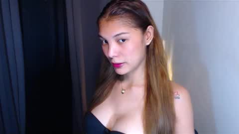 Snapshot of pussywetandwild chatting on September 15, 7:25 pm LHARA online show from September 15, 7:25 pm