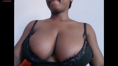 Snapshot of pussyxcockx chatting on February 13, 2:13 pm pussyxcockx online show from February 13, 2:13 pm