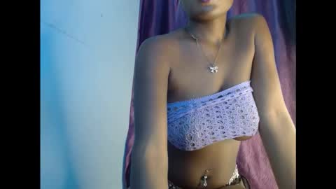 pussyxwetx online show from December 20, 1:23 am