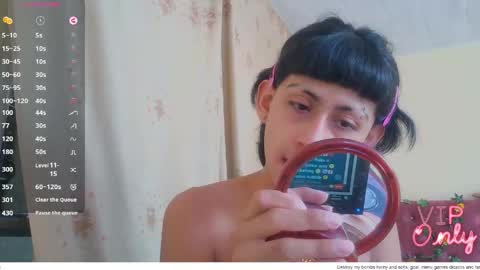 Snapshot of putiputisexo chatting on April 26, 7:55 pm putinaicolls online show from April 26, 7:55 pm