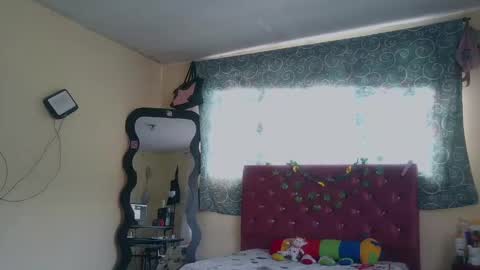 Snapshot of putiputisexo chatting on May 15, 9:11 pm putinaicolls online show from May 15, 9:11 pm