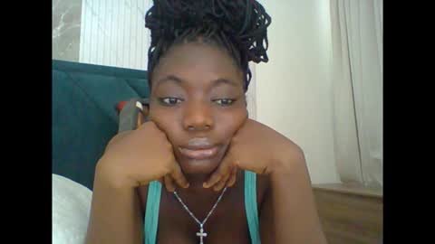 Snapshot of pweedy_ora chatting on November 23, 11:43 am ora online show from November 23, 11:43 am