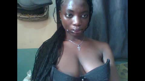 Snapshot of pweedy_ora chatting on June 27, 10:09 am ora online show from June 27, 10:09 am