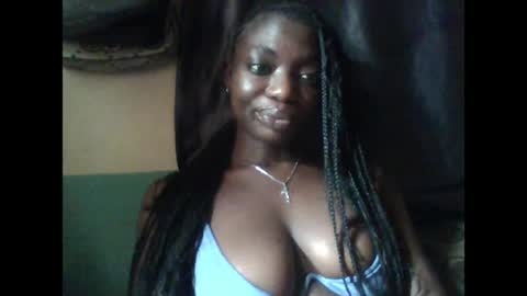Snapshot of pweedy_ora chatting on July 1, 9:33 am ora online show from July 1, 9:33 am