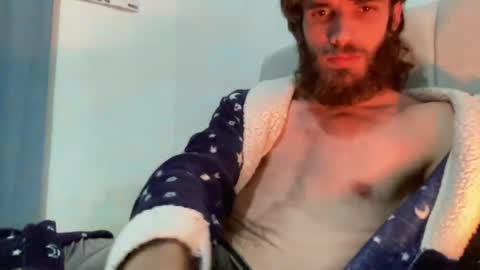 Snapshot of pygmaboy chatting on July 22, 5:21 am pygmaboy online show from July 22, 5:21 am