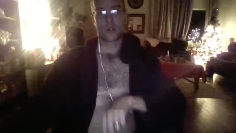 Snapshot of q2phq2ph chatting on December 19, 12:12 pm q2phq2ph online show from December 19, 12:12 pm