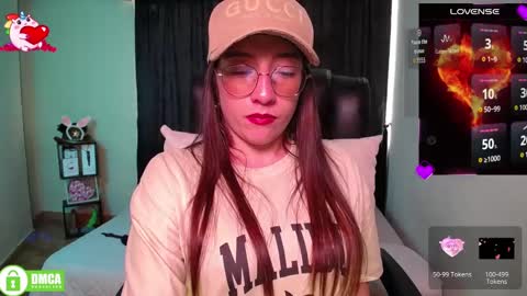 Snapshot of qadesh_boix chatting on October 21, 5:57 pm qadesh_boix online show from October 21, 5:57 pm