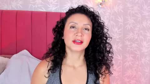 qadeshh  online show from October 30, 4:47 am