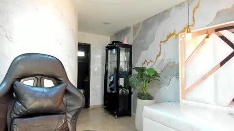 Snapshot of qetsyah_tf chatting on May 30, 1:41 pm Qetsyah online show from May 30, 1:41 pm