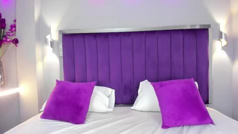 Qetzia online show from September 30, 5:18 pm