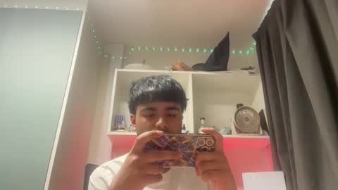 qosmo123 online show from April 13, 6:08 am