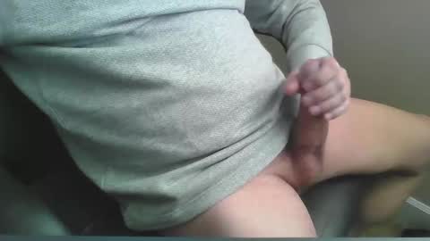 Snapshot of quarryrock chatting on April 7, 3:01 pm quarryrock online show from April 7, 3:01 pm
