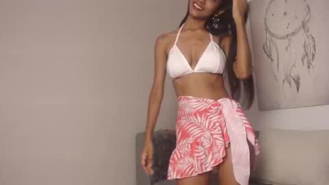 Snapshot of queen_adhara chatting on March 14, 2:11 pm ANTONELLA online show from March 14, 2:11 pm