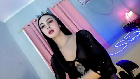 Snapshot of queen_danaya chatting on July 5, 8:05 pm queen_danaya online show from July 5, 8:05 pm
