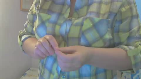 Snapshot of queen_jane8 chatting on December 9, 10:22 am queen_jane8 online show from December 9, 10:22 am