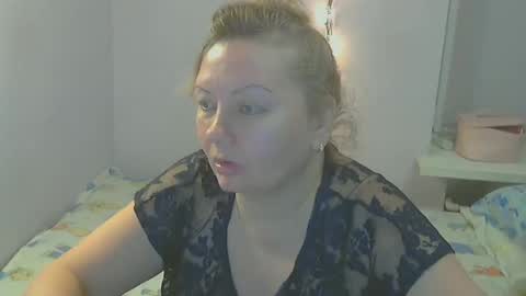 Snapshot of queen_jane8 chatting on December 17, 1:16 pm queen_jane8 online show from December 17, 1:16 pm