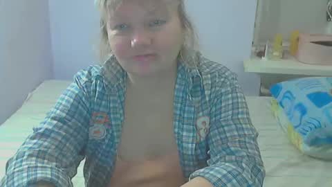 Snapshot of queen_jane8 chatting on October 21, 4:41 pm queen_jane8 online show from October 21, 4:41 pm