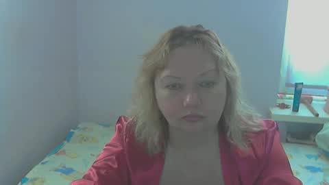Snapshot of queen_jane8 chatting on April 13, 11:48 am queen_jane8 online show from April 13, 11:48 am