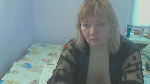 Snapshot of queen_jane8 chatting on April 18, 9:57 am queen_jane8 online show from April 18, 9:57 am