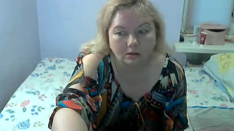Snapshot of queen_jane8 chatting on May 29, 10:35 am queen_jane8 online show from May 29, 10:35 am