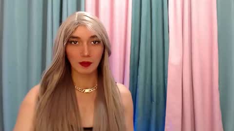 Snapshot of queen_lucifer chatting on November 26, 10:27 am Queen Lucifer online show from November 26, 10:27 am