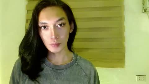 Snapshot of queen_lucifer chatting on January 12, 6:24 pm Queen Lucifer online show from January 12, 6:24 pm