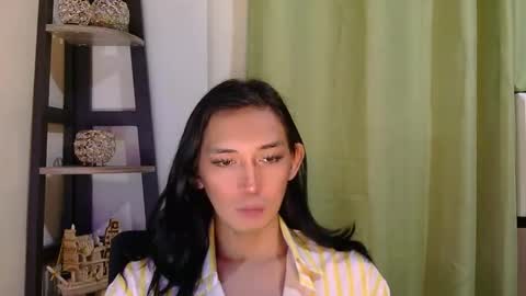 Snapshot of queen_lucifer chatting on February 9, 3:32 am Queen Lucifer online show from February 9, 3:32 am