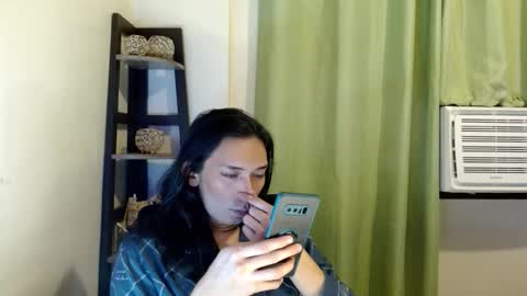 Snapshot of queen_lucifer chatting on February 9, 4:55 pm Queen Lucifer online show from February 9, 4:55 pm