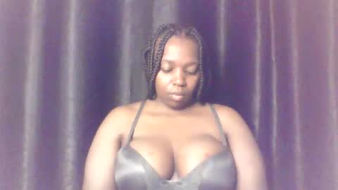 QUEEN online show from March 18, 4:04 am