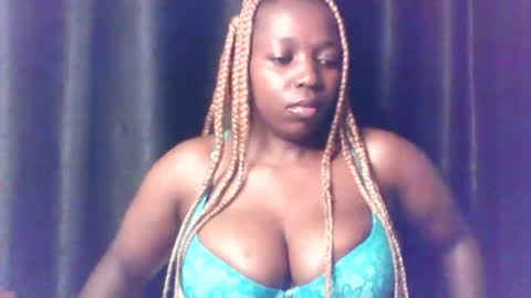 QUEEN online show from May 4, 3:57 am