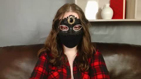 Snapshot of queen_nora chatting on June 22, 11:13 pm Nora online show from June 22, 11:13 pm