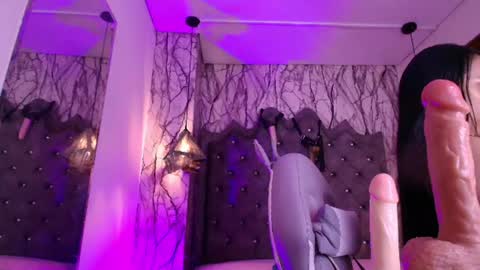QueenNyx online show from June 13, 2:42 am