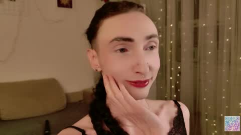 queen_of_tease online show from April 11, 4:17 am