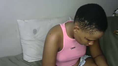 queen_polite online show from November 18, 1:04 pm