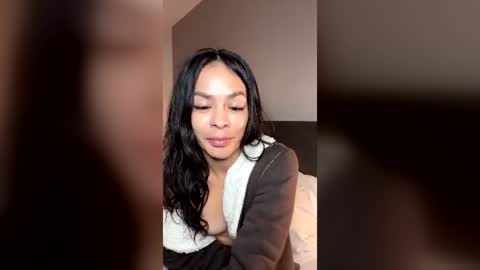 Snapshot of queen_reyna68 chatting on July 21, 5:32 am queen_reyna68 online show from July 21, 5:32 am